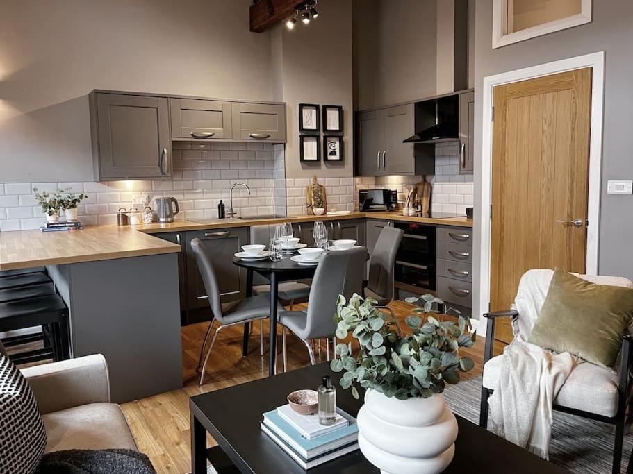 Cosy 2 Bedroom Apartment Todmorden Exteriér fotografie